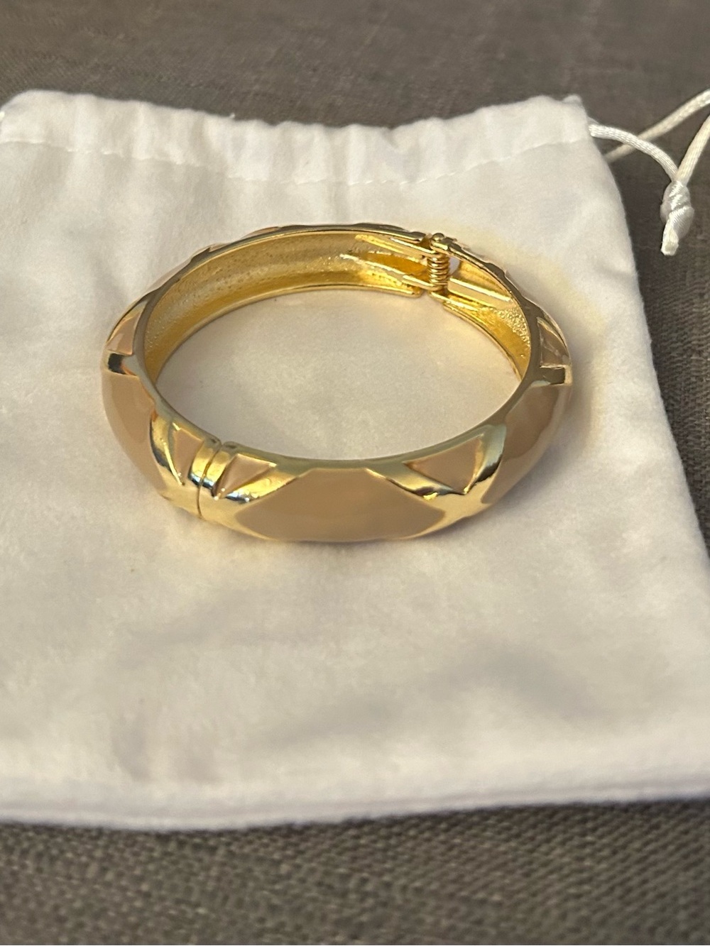Gold-Tone tan Sculpted Hinged Bangle Bracelet - Women Jewelry in great condition